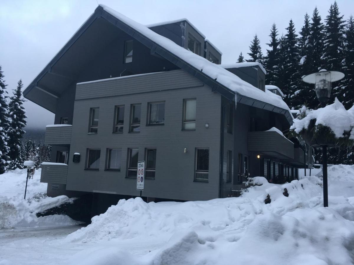 Apartman 哈拉霍夫 外观 照片