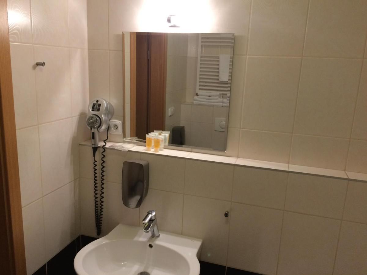 Apartman 哈拉霍夫 外观 照片